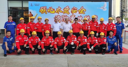 蓬江區(qū)組織轄區(qū)大型商貿(mào) 危險(xiǎn)化學(xué)品企業(yè)開(kāi)展 實(shí)戰(zhàn)大練兵 應(yīng)急演練